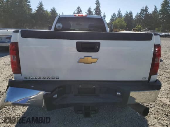 2011 Chevrolet Silverado 3500HD DRW LT с VIN 1GC5K0C88BZ122332, выставлен на аукционе Copart как лот 63632835 с пробегом 119 218 миль миль и Списание • Salvage title. История ставок и продаж доступна на DreamBid. Изображение 6.