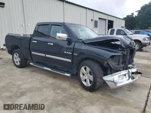 2010 Dodge 1500 SLT z VIN 1D7RB1GT0AS108394, wystawiony jako Copart lot #69631015 z przebiegiem 161 163 mil mil oraz Szkoda całkowita • Salvage title. Historia ofert i sprzedaży dostępna na DreamBid. Obrazek 4.