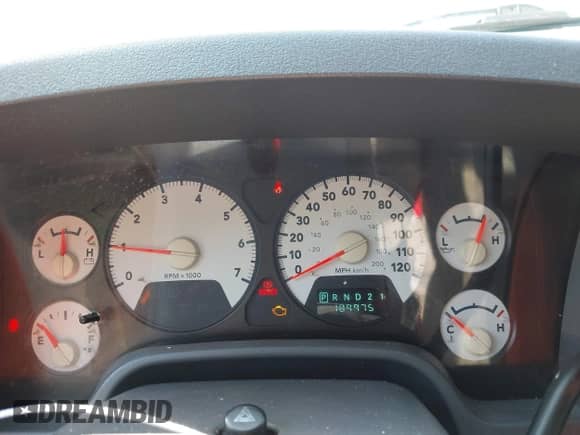 2006 Dodge 1500 SLT с VIN 1D7HU18236J118166, выставлен на аукционе IAAI как лот 42510627 с пробегом 189 975 миль миль и . История ставок и продаж доступна на DreamBid. Изображение 7.