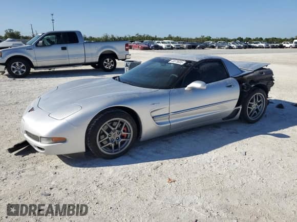 2001 Chevrolet Corvette Z06 с VIN 1G1YY12S115116725, выставлен на аукционе Copart как лот 48578685 с пробегом 52 988 миль миль и Списание • Salvage title. История ставок и продаж доступна на DreamBid. Изображение 1.