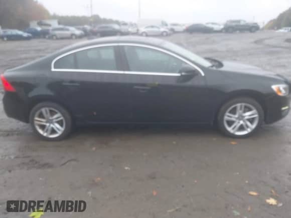 2015 Volvo S60 T5 Premier с VIN YV1612TKXF2338061, выставлен на аукционе IAAI как лот 43391459 с пробегом 103 198 миль миль и . История ставок и продаж доступна на DreamBid. Изображение 13.