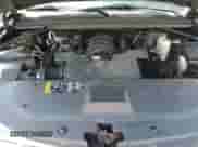 2018 Chevrolet Tahoe LS z VIN 1GNSCAKC0JR397534, wystawiony jako Copart lot #70669235 z przebiegiem 139 459 mil mil oraz Czysty tytuł • Clean title. Historia ofert i sprzedaży dostępna na DreamBid. Obrazek 12.