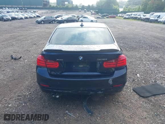 2013 BMW 3 Series 328i xDrive with VIN WBA3B3C51DF542269, listed as a IAAI auction lot 42953255 with 145,252 mi miles and . Bid and sale history available at DreamBid. Image 16.