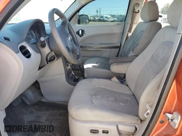 2006 Chevrolet HHR LT z VIN 3GNDA23D06S585311, wystawiony jako Copart lot #64463965 z przebiegiem Nie podano mil oraz Szkoda całkowita • Salvage title. Historia ofert i sprzedaży dostępna na DreamBid. Obrazek 7.
