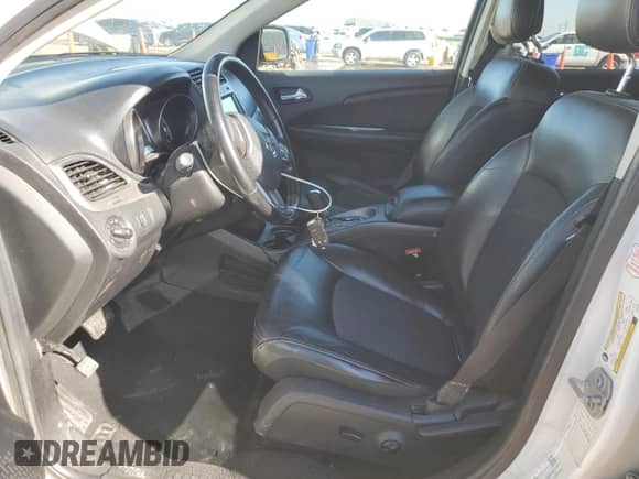 2020 Dodge Journey Crossroad with VIN 3C4PDCGBXLT212763, listed as a Copart auction lot 81423615 with 106,712 mi miles and Salvage title. Bid and sale history available at DreamBid. Image 7.