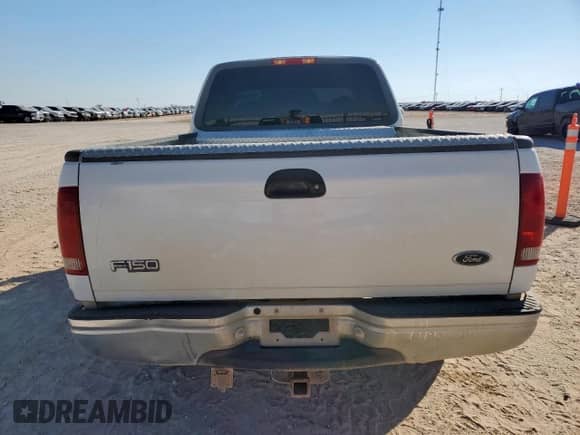 1999 Ford F-150 XL z VIN 1FTRX17L6XKB56034, wystawiony jako Copart lot #85166725 z przebiegiem Nie podano mil oraz Czysty tytuł • Clean title. Historia ofert i sprzedaży dostępna na DreamBid. Obrazek 6.