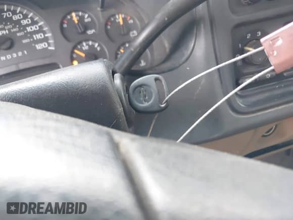 2006 Chevrolet Silverado 1500 LT1 с VIN 1GCEC19Z76Z275194, выставлен на аукционе IAAI как лот 41926268 с пробегом 257 647 миль миль и . История ставок и продаж доступна на DreamBid. Изображение 11.