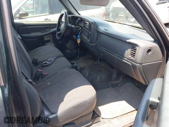 2001 Chevrolet Silverado 1500 с VIN 1GCEC14V91E184724, выставлен на аукционе IAAI как лот 42492877 с пробегом 130 000 миль миль и . История ставок и продаж доступна на DreamBid. Изображение 5.