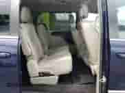 2014 Dodge Grand Caravan Crew z VIN 2C4RDGDG0ER327345, wystawiony jako Copart lot #66422375 z przebiegiem 221 569 mil mil oraz Czysty tytuł • Clean title. Historia ofert i sprzedaży dostępna na DreamBid. Obrazek 11.