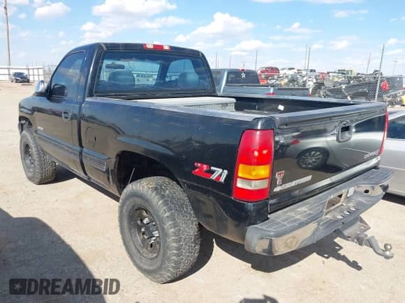1999 Chevrolet Silverado 1500 with VIN 1GCEK14VXXZ138517, listed as a IAAI auction lot 43337673 with Not provided miles and . Bid and sale history available at DreamBid. Image 3.