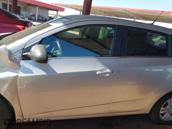 2012 Chevrolet Sonic LT with VIN 1G1JC6SH3C4172658, listed as a IAAI auction lot 43388719 with 81,563 mi miles and . Bid and sale history available at DreamBid. Image 14.