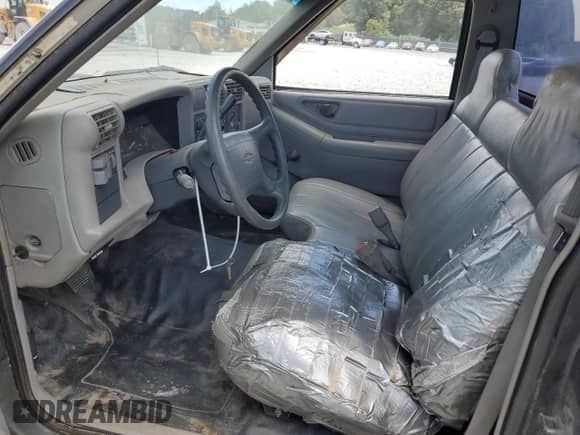 1995 Chevrolet S-10 с VIN 1GCCS1444SK122135, выставлен на аукционе Copart как лот 65428045 с пробегом 112 078 миль миль и Чистый • Clean title. История ставок и продаж доступна на DreamBid. Изображение 10.
