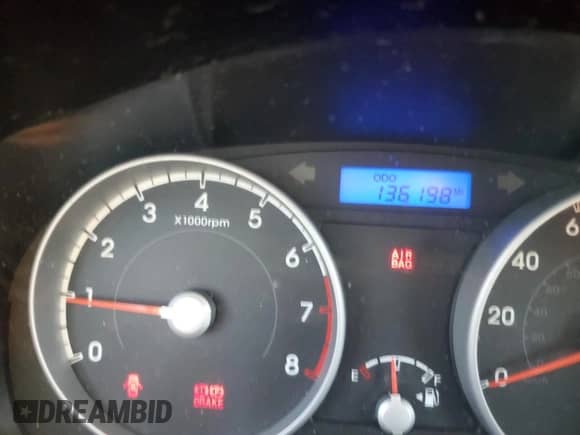 2010 Hyundai Accent GS z VIN KMHCM3AC9AU163201, wystawiony jako Copart lot #67979735 z przebiegiem 136 198 mil mil oraz Szkoda całkowita • Salvage title. Historia ofert i sprzedaży dostępna na DreamBid. Obrazek 9.