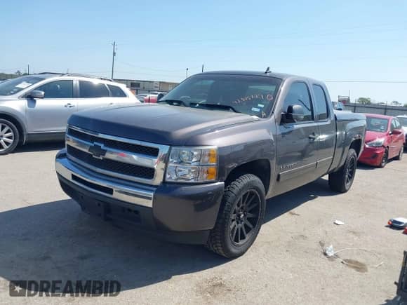 2011 Chevrolet Silverado 1500 LT z VIN 1GCRCSEA7BZ233349, wystawiony jako IAAI lot #42015179 z przebiegiem 324 992 mil mil oraz . Historia ofert i sprzedaży dostępna na DreamBid. Obrazek 2.