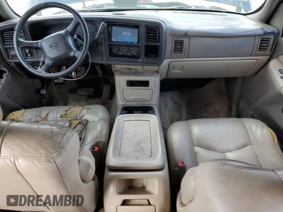 2001 Chevrolet Suburban LT z VIN 3GNFK16T81G240171, wystawiony jako Copart lot #69968165 z przebiegiem 189 345 mil mil oraz Szkoda całkowita • Salvage title. Historia ofert i sprzedaży dostępna na DreamBid. Obrazek 8.