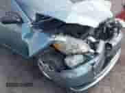 2006 Toyota Corolla LE z VIN 1NXBR32E46Z738230, wystawiony jako IAAI lot #42873364 z przebiegiem 60 907 mil mil oraz . Historia ofert i sprzedaży dostępna na DreamBid. Obrazek 19.