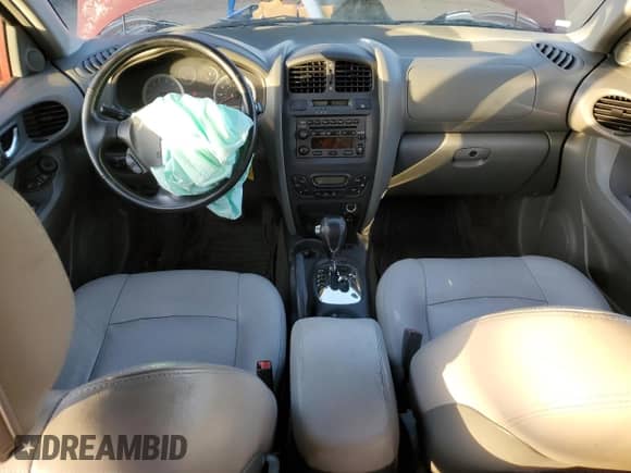 2005 Hyundai Santa Fe GLS с VIN KM8SC73E35U992596, выставлен на аукционе Copart как лот 82934614 с пробегом 84 000 миль миль и Списание • Salvage title. История ставок и продаж доступна на DreamBid. Изображение 8.