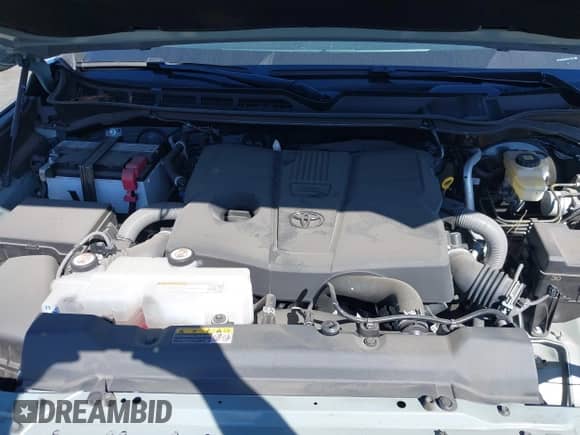 2024 Toyota Tundra Limited z VIN 5TFWA5DB9RX161273, wystawiony jako IAAI lot #41676655 z przebiegiem 10 371 mil mil oraz . Historia ofert i sprzedaży dostępna na DreamBid. Obrazek 10.