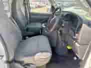 2003 Ford Econoline Cargo с VIN 1FTRE14203HB16427, выставлен на аукционе Copart как лот 70927765 с пробегом 194 552 миль миль и Чистый • Clean title. История ставок и продаж доступна на DreamBid. Изображение 5.