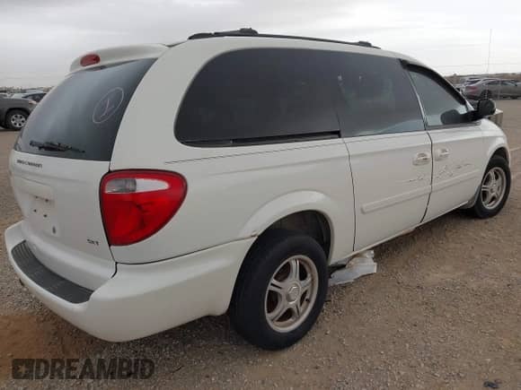 2007 Dodge Grand Caravan SXT with VIN 2D4GP44L97R216373, listed as a IAAI auction lot 41803896 with Not provided miles and . Bid and sale history available at DreamBid. Image 4.