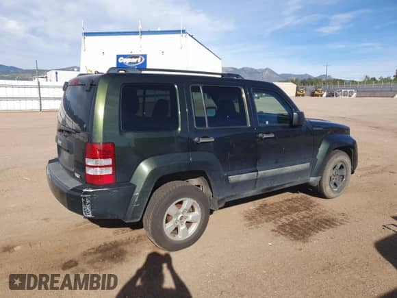 2011 Jeep Liberty Sport with VIN 1J4PN2GK5BW519249, listed as a Copart auction lot 81578395 with 136,432 mi miles and Salvage title. Bid and sale history available at DreamBid. Image 3.
