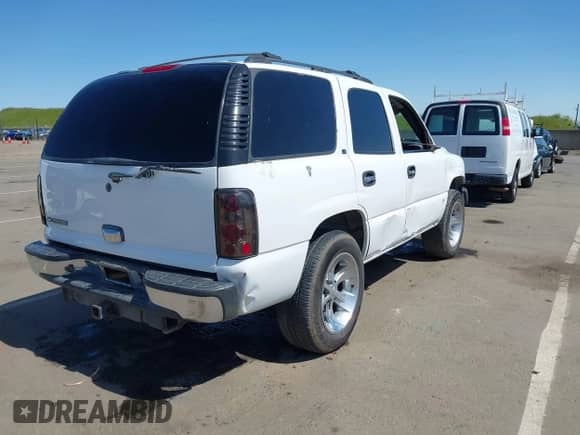 2001 Chevrolet Tahoe LT z VIN 1GNEC13T01J206365, wystawiony jako IAAI lot #41960144 z przebiegiem 243 884 mil mil oraz . Historia ofert i sprzedaży dostępna na DreamBid. Obrazek 4.