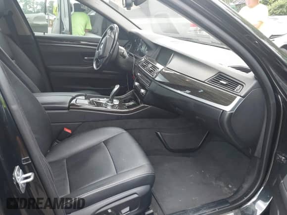 2014 BMW 5 Series 535i xDrive с VIN WBA5B3C50ED292951, выставлен на аукционе IAAI как лот 42742942 с пробегом 178 386 миль миль и . История ставок и продаж доступна на DreamBid. Изображение 5.