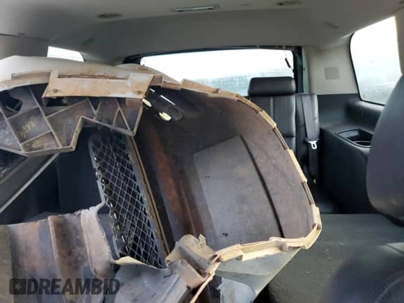 2009 Chevrolet Tahoe 2LT z VIN 1GNFK23089R244605, wystawiony jako Copart lot #85346165 z przebiegiem Nie podano mil oraz Szkoda całkowita • Salvage title. Historia ofert i sprzedaży dostępna na DreamBid. Obrazek 10.
