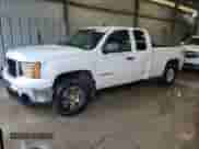 2008 GMC Sierra 1500 SLT z VIN 2GTEK19J181325905, wystawiony jako Copart lot #56391725 z przebiegiem 186 408 mil mil oraz Czysty tytuł • Clean title. Historia ofert i sprzedaży dostępna na DreamBid. Obrazek 1.