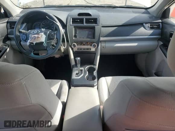 2014 Toyota Camry LE с VIN 4T4BF1FKXER420193, выставлен на аукционе Copart как лот 86238325 с пробегом 130 680 миль миль и На запчасти • Non repairable. История ставок и продаж доступна на DreamBid. Изображение 8.