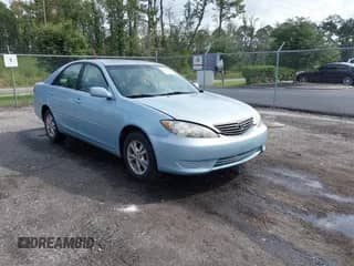 2005 Toyota Camry LE с VIN 4T1BF32K85U614474, выставлен на аукционе IAAI как лот 43214106 с пробегом 206 450 миль миль и . История ставок и продаж доступна на DreamBid. Изображение 1.
