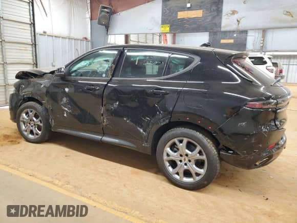 2024 Dodge Hornet R/T z VIN ZACPDFCW4R3A44118, wystawiony jako Copart lot #43177805 z przebiegiem Nie podano mil oraz Czysty tytuł • Clean title. Historia ofert i sprzedaży dostępna na DreamBid. Obrazek 2.