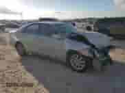 2003 Toyota Camry XLE z VIN 4T1BE32KX3U241602, wystawiony jako Copart lot #87294065 z przebiegiem 215 054 mil mil oraz Szkoda całkowita • Salvage title. Historia ofert i sprzedaży dostępna na DreamBid. Obrazek 4.