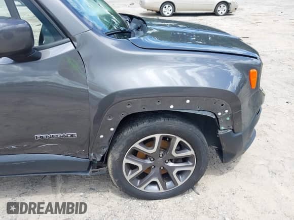 2017 Jeep Renegade Latitude с VIN ZACCJABB0HPG33280, выставлен на аукционе IAAI как лот 42525804 с пробегом 134 738 миль миль и . История ставок и продаж доступна на DreamBid. Изображение 6.