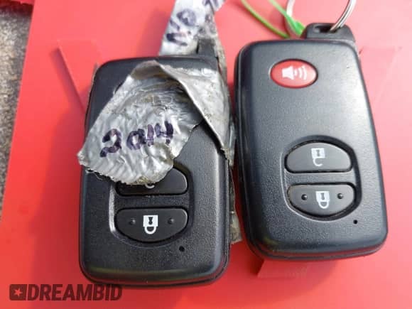 2014 Toyota Prius Three z VIN JTDZN3EU7EJ001878, wystawiony jako IAAI lot #43452334 z przebiegiem 142 272 mil mil oraz . Historia ofert i sprzedaży dostępna na DreamBid. Obrazek 11.