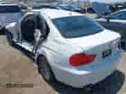 2009 BMW 3 Series 328i с VIN WBAPH53579A435372, выставлен на аукционе IAAI как лот 42930054 с пробегом Не указан миль и . История ставок и продаж доступна на DreamBid. Изображение 3.