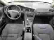 2001 Volvo S60 с VIN YV1RS61N812010029, выставлен на аукционе Copart как лот 60041925 с пробегом 282 657 миль миль и Чистый • Clean title. История ставок и продаж доступна на DreamBid. Изображение 8.
