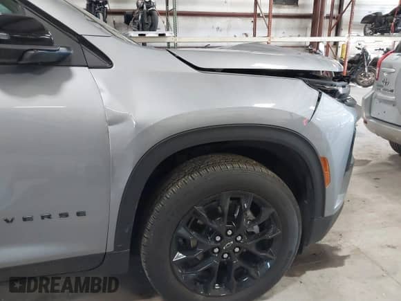 2024 Chevrolet Traverse AWD LS with VIN 1GNEVEKS5RJ178441, listed as a IAAI auction lot 41891160 with 8,425 mi miles and . Bid and sale history available at DreamBid. Image 19.