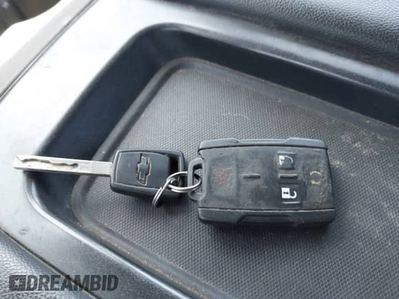 2014 Chevrolet Silverado 1500 LT с VIN 1GCVKREH5EZ173017, выставлен на аукционе IAAI как лот 42122775 с пробегом 146 647 миль миль и . История ставок и продаж доступна на DreamBid. Изображение 11.