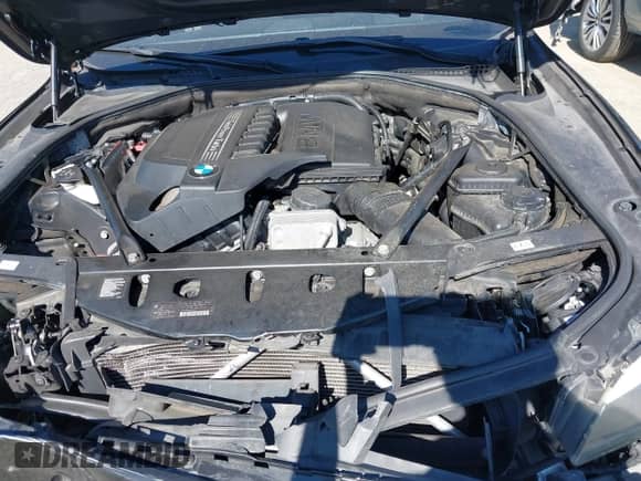 2013 BMW 5 Series 535i xDrive с VIN WBAFU7C5XDDU70286, выставлен на аукционе IAAI как лот 42722507 с пробегом 146 686 миль миль и . История ставок и продаж доступна на DreamBid. Изображение 10.