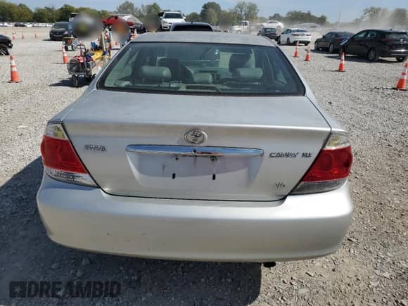 2005 Toyota Camry XLE с VIN 4T1BF30K35U614921, выставлен на аукционе Copart как лот 82188865 с пробегом 180 619 миль миль и Списание • Salvage title. История ставок и продаж доступна на DreamBid. Изображение 6.