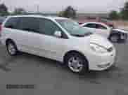 2004 Toyota Sienna XLE z VIN 5TDBA22C04S001869, wystawiony jako IAAI lot #43166152 z przebiegiem 247 376 mil mil oraz . Historia ofert i sprzedaży dostępna na DreamBid. Obrazek 1.