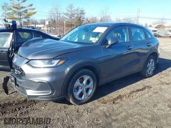 2024 Honda HR-V LX с VIN 3CZRZ2H32RM776206, выставлен на аукционе IAAI как лот 41794149 с пробегом 27 361 миль миль и . История ставок и продаж доступна на DreamBid. Изображение 17.