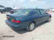 1997 Toyota Camry LE z VIN 4T1BF22K2VU922475, wystawiony jako IAAI lot #42883744 z przebiegiem 131 677 mil mil oraz . Historia ofert i sprzedaży dostępna na DreamBid. Obrazek 4.