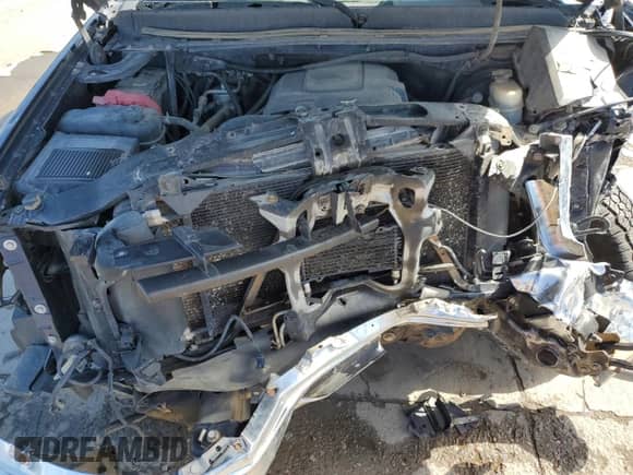 2009 GMC Sierra 1500 SLT with VIN 3GTEK33339G189596, listed as a Copart auction lot 64030275 with 313,867 mi miles and Salvage title. Bid and sale history available at DreamBid. Image 11.