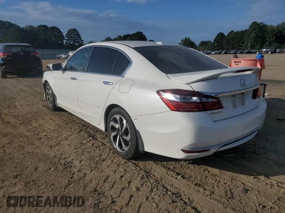 2016 Honda Accord EX-L with VIN 1HGCR2F83GA045418, listed as a Copart auction lot 85711015 with 177,888 mi miles and Clean title. Bid and sale history available at DreamBid. Image 2.