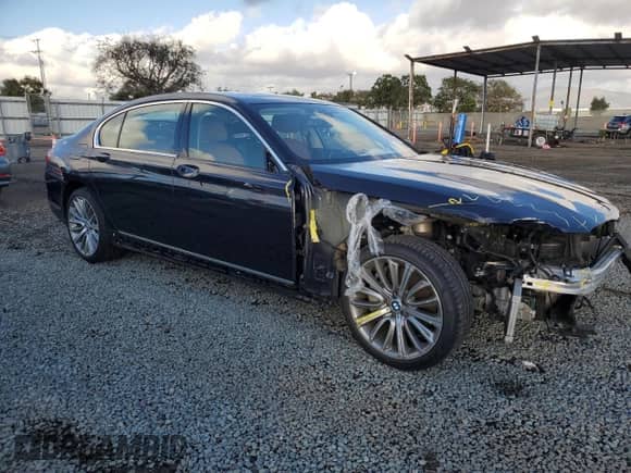 2018 BMW 7 Series ALPINA B7 xDrive with VIN WBA7F2C54JB238596, listed as a Copart auction lot 45273325 with 44,908 mi miles and Salvage title. Bid and sale history available at DreamBid. Image 4.