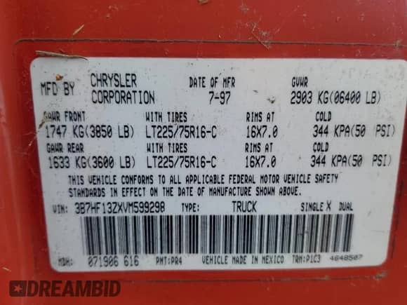 1997 Dodge 1500 z VIN 3B7HF13ZXVM599298, wystawiony jako Copart lot #74320614 z przebiegiem Nie podano mil oraz Czysty tytuł • Clean title. Historia ofert i sprzedaży dostępna na DreamBid. Obrazek 12.