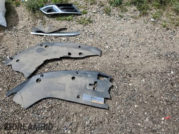 2017 Chevrolet Traverse LT с VIN 1GNKVGKD7HJ282105, выставлен на аукционе Copart как лот 69838025 с пробегом 115 066 миль миль и Чистый • Clean title. История ставок и продаж доступна на DreamBid. Изображение 13.