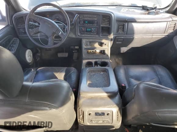 2004 GMC Sierra 1500 SLT with VIN 2GTEK13T541370088, listed as a Copart auction lot 82780284 with 394,164 mi miles and Salvage title. Bid and sale history available at DreamBid. Image 8.